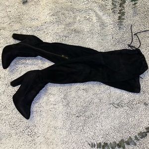 Suede over the knees black boots